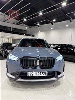 بی ئێم دەبڵیو X1